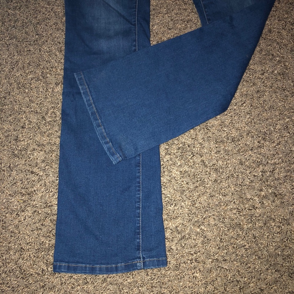 Boot cut jeans - Picture 6 of 7
